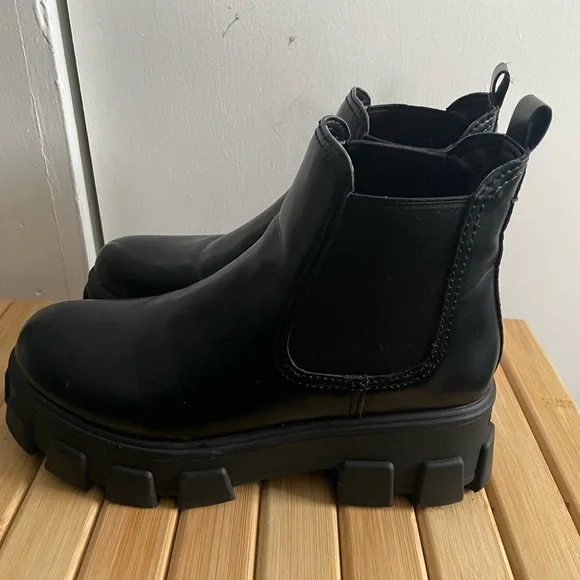 Circus by Sam Edelman Shoes Circus By Sam Edelman Lug Boots Poshmark